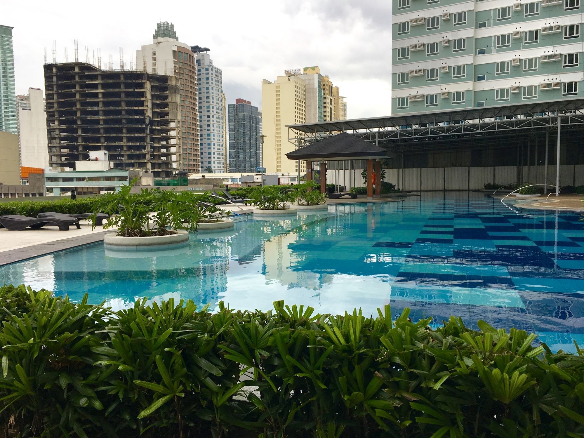 The Beacon Serviced Residences Makati City Exterior photo
